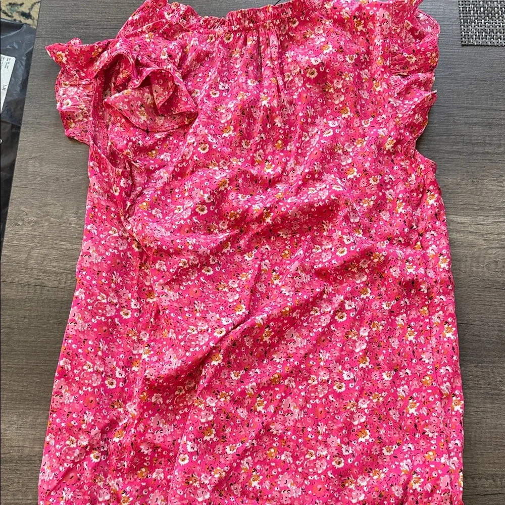 cupcakes & cashmere Fuchsia Pink Floral Ruffle Sleeve Blouse - Picture 6 of 6